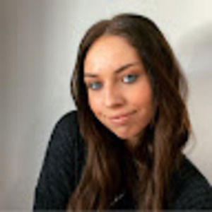 Meet your Posher, Abbey